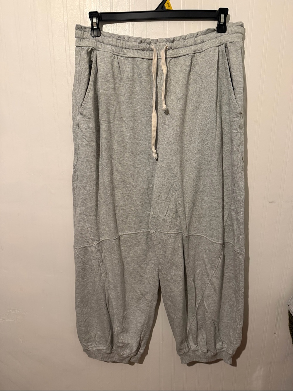 Aerie Women’s Light Gray Jogger Sweatpants with Drawstring L